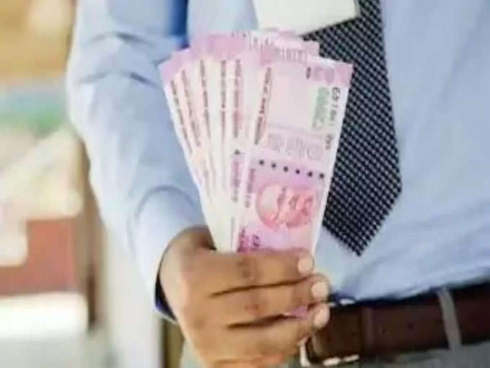 7th Pay Commission: कर्मचारियों के DA Hike पर बड़ा अपडेट, महंगाई भत्ते में हुई 3% की बढ़ोतरी