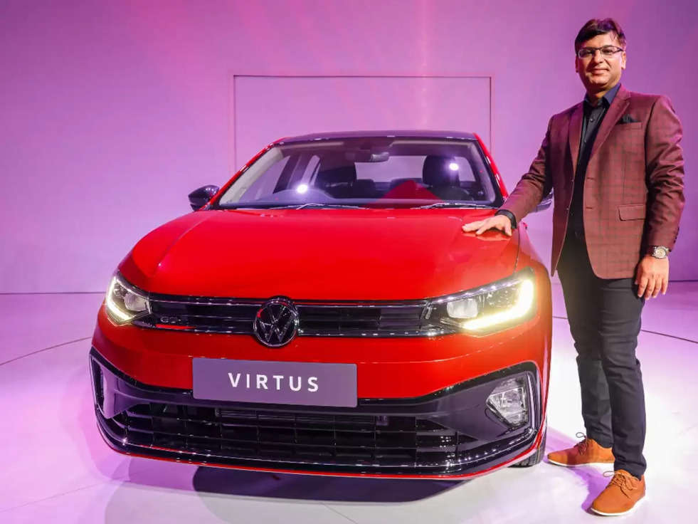 शानदार Volkswagen ने बेचे 5000 से भी ज्यादा Virtus sedan, जानिए धाकड़ फीचर एंड किलर लुक्स 