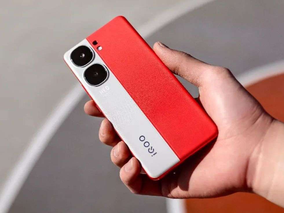 iQOO Neo 9 Pro पर मिल रहा है बंपर डिस्काउंट, खरीदने का है अच्छा मौका