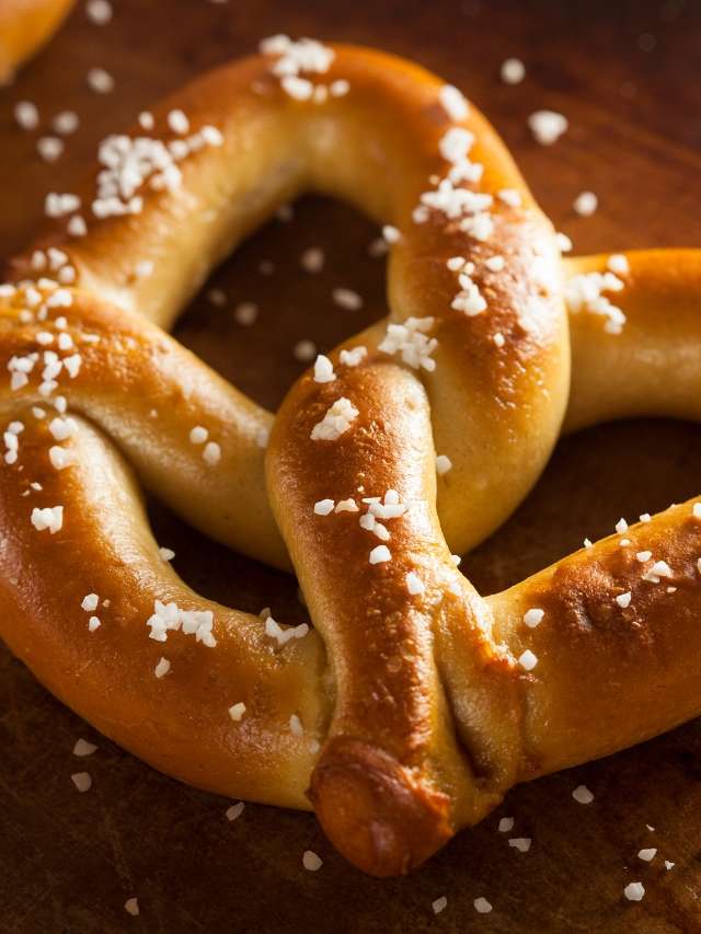 5 Irresistible Types Of Pretzels You Didn't Know Existed