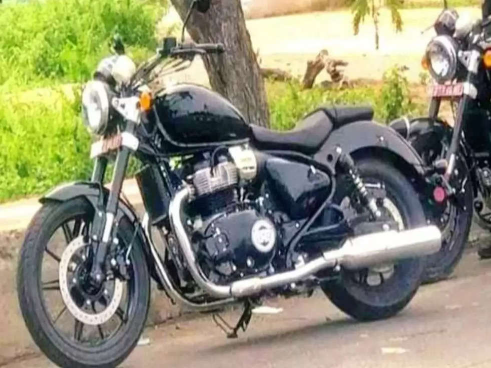 Royal Enfield: ये होगी Royal Enfield की सबसे महंगी बाइक, लॉन्च से पहले दिखी सड़क पर लुक 