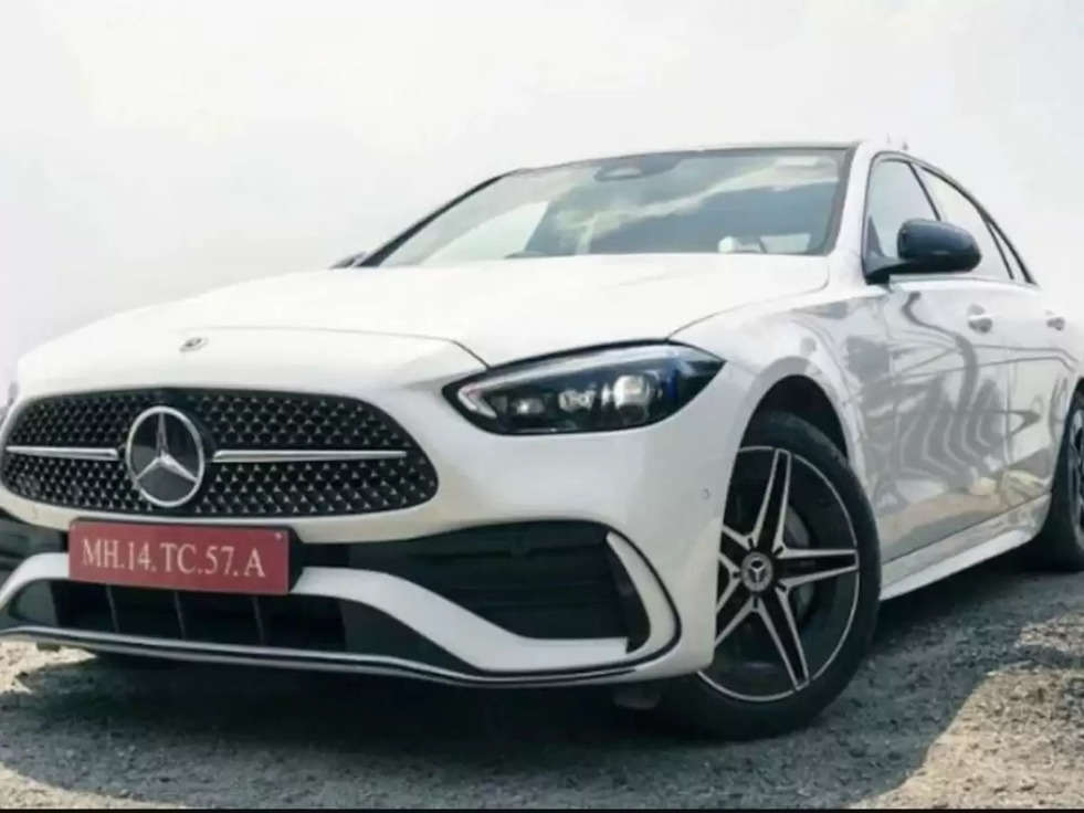 Mercedes-Benz C-Class: 55 लाख की रेंज वाली मर्सिडीज C-Class ने मचाया धमाल, जानिए कीमत