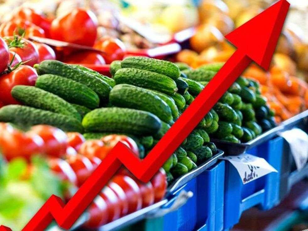 Food Inflation: रसोई का खाना हुआ महंगा, लगभग सभी सब्जियों के बढ़े दाम