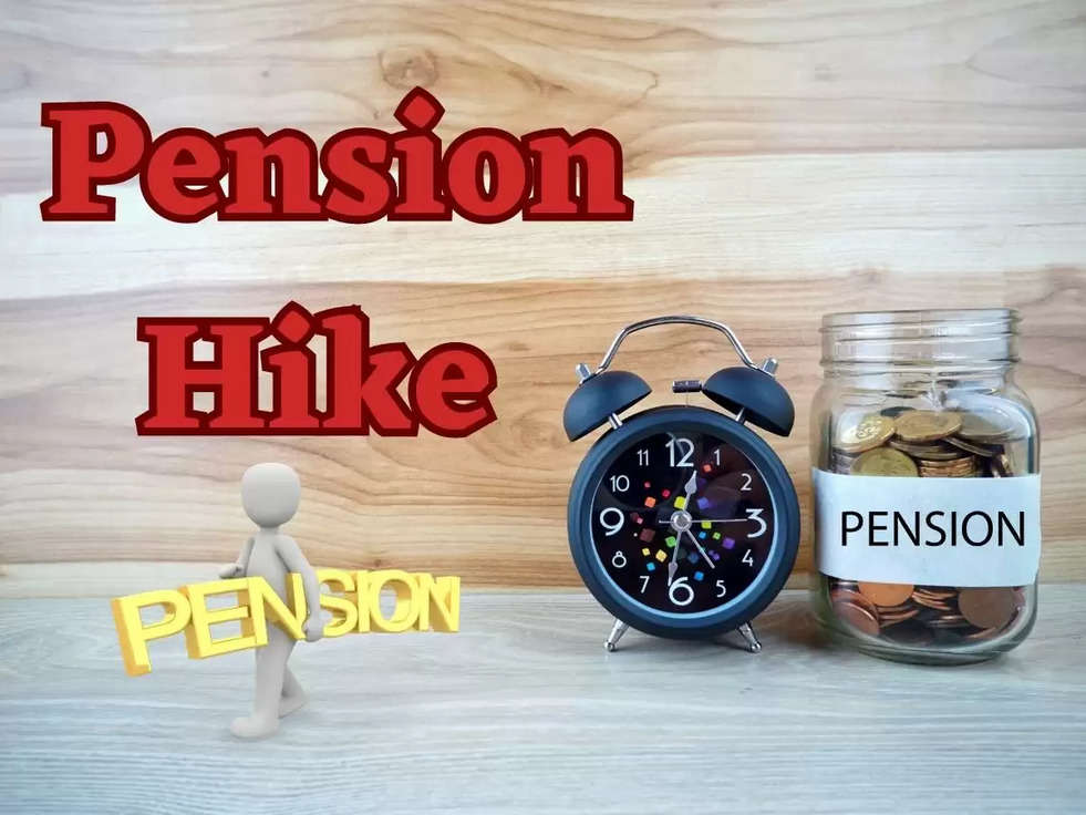 Pension Hike News: कर्मचारियो की पेंशन 35,000 रुपये से बढ़ाकर होगी 58,300 रुपये! जानिए पूरी अपडेट 