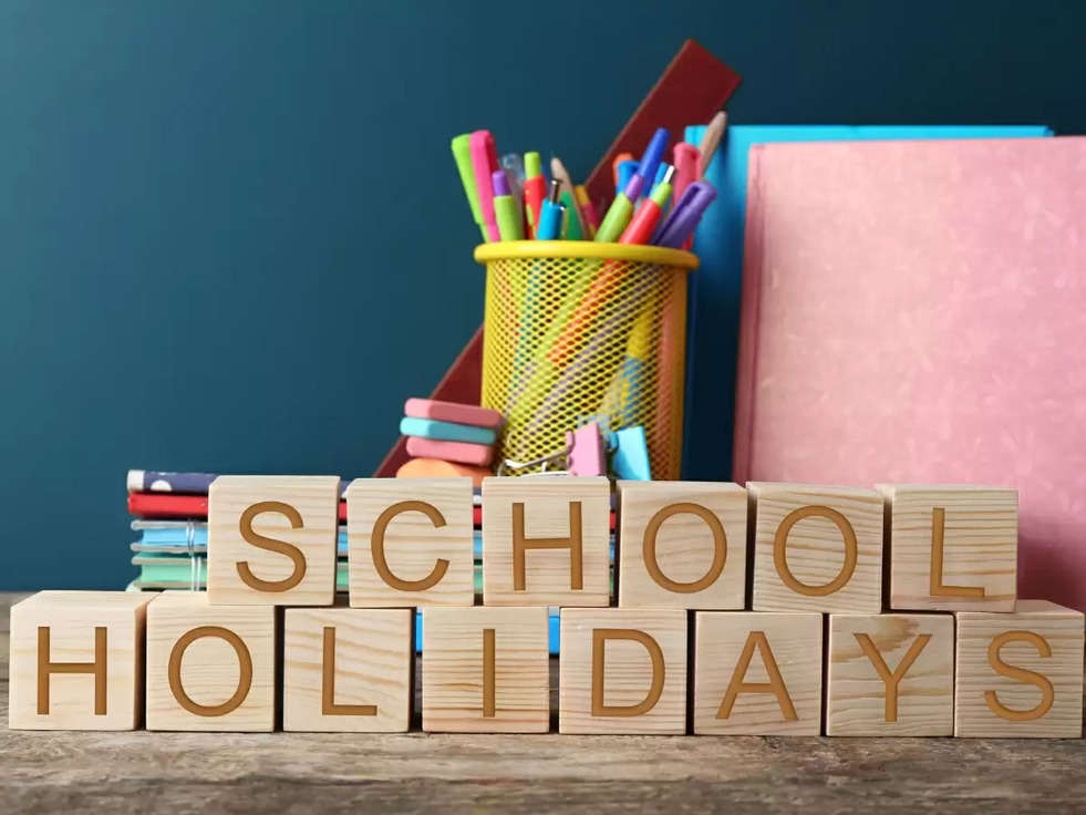 School Summer Holidays 2023: सरकार ने की गर्मियों की छुट्टियों की घोषणा! इस दिन से मिलेगी बच्चों को गर्मी से राहत 