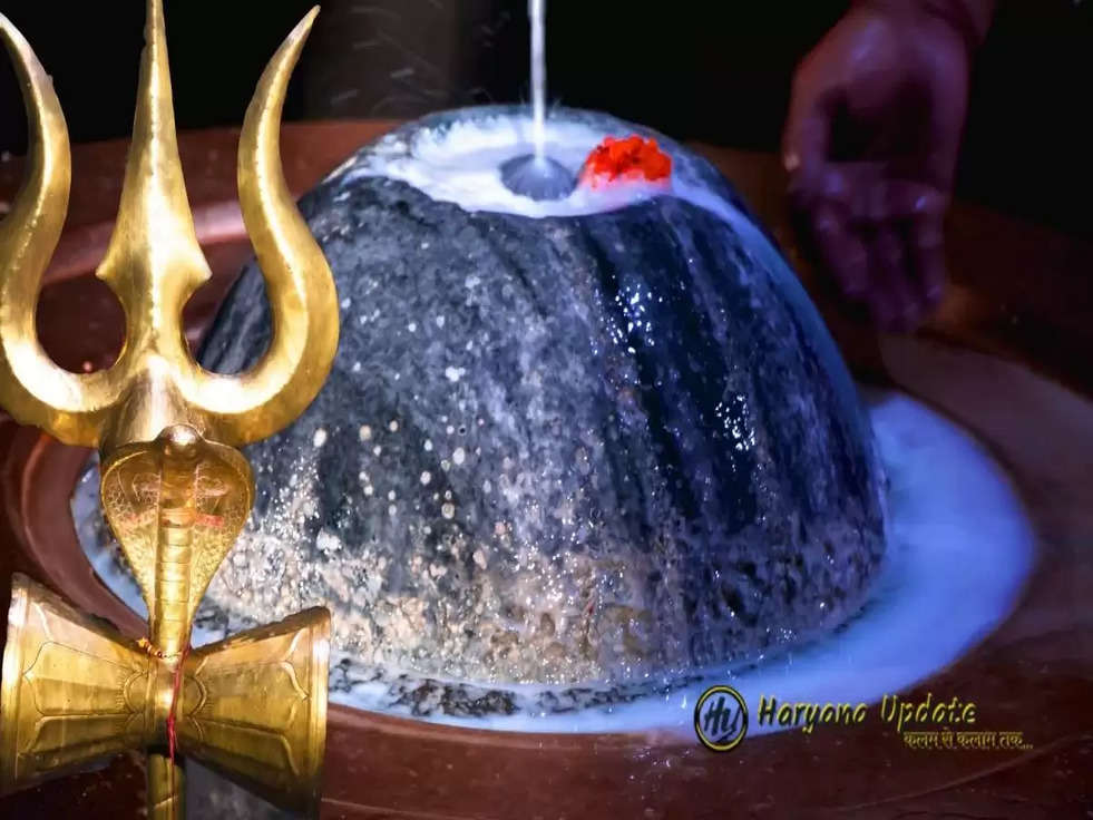 Sawan Masik Shivratri 2022 Puja Vidhi: इस विधि से करें शिवरात्री पर पूजा, पूर्ण होगी हर मनोकामना