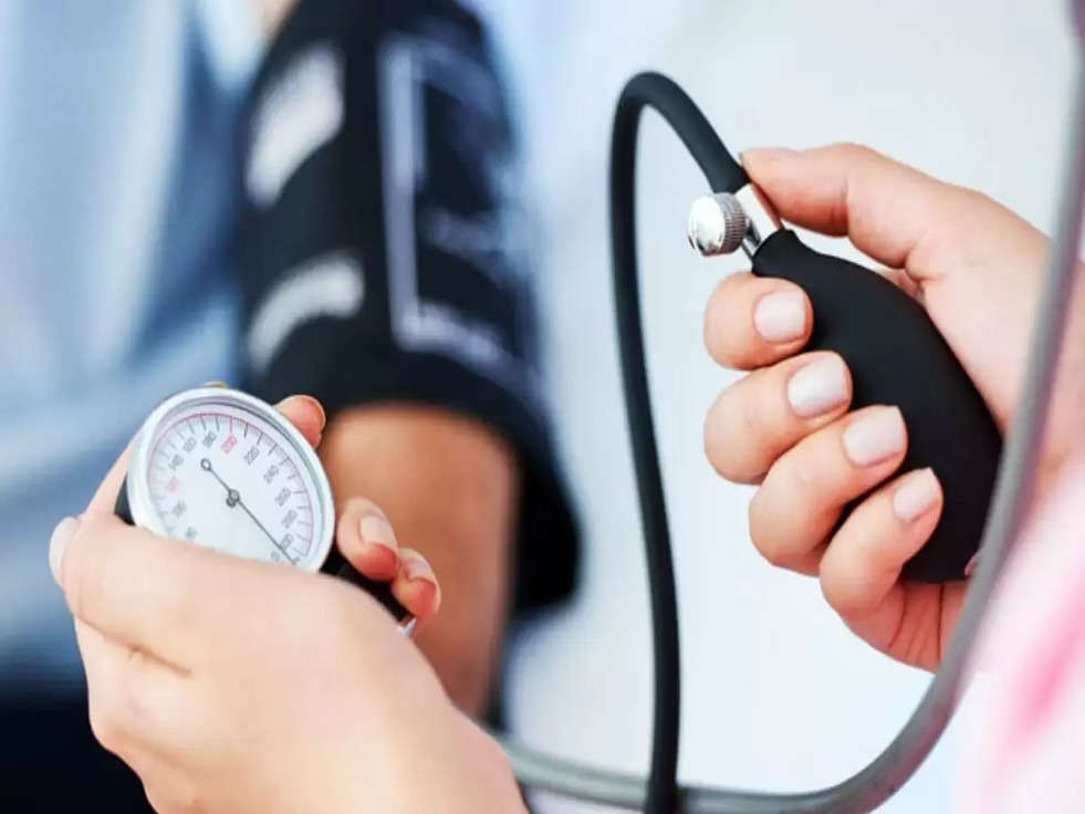 High Blood Pressure: उच्च रक्तचाप को कंट्रोल करते समय रखें इस बात का ध्यान