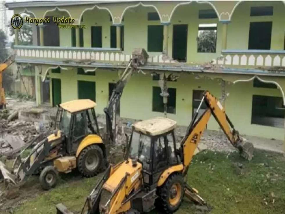 Assam Madarsa Demolition: एक बार फिर चला असम सरकार का बुलडोजर,आतंकी से जुड़ा है कनेक्शन 