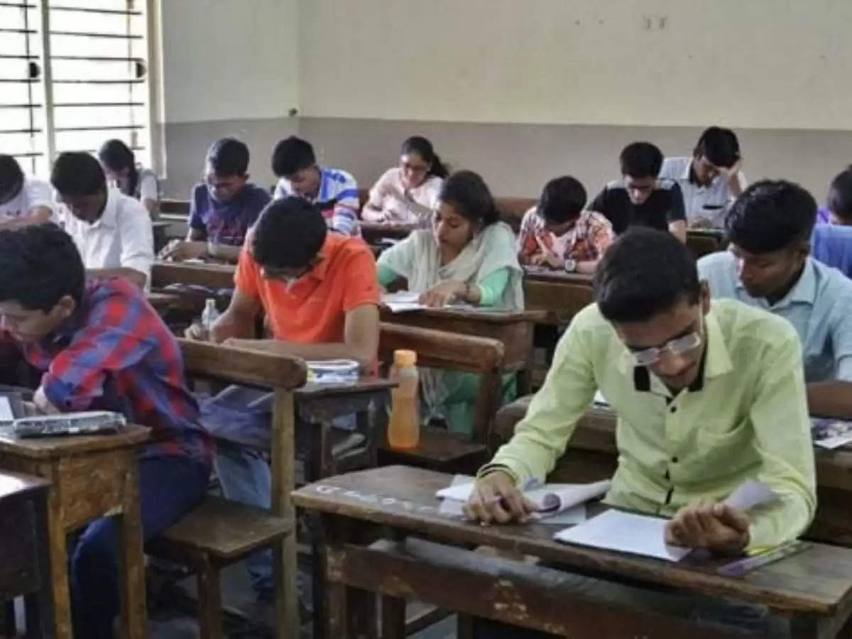 SSC CHSL 2022 Main exam: SSC CHSL मुख्य परीक्षा कल, इन डॉक्यूमेंट्स के बिना नहीं मिलेगी एंट्री